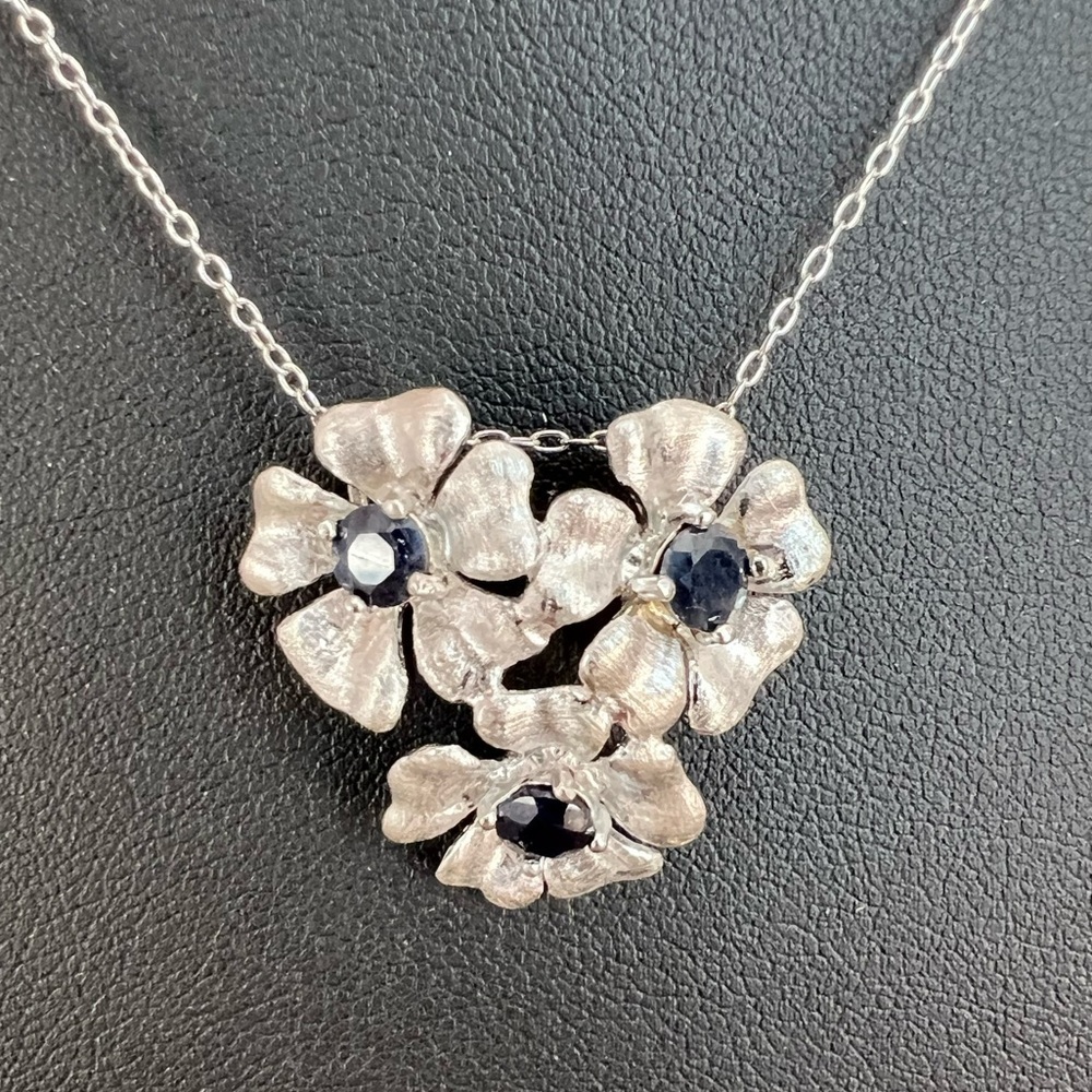 Sapphire Flower & 925 Necklace w/C-Clasp 18” B27